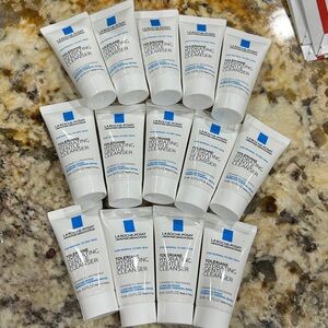 🌸14🤩 La Roche-Posay minis Toleriane hydrating gentle cleanser
